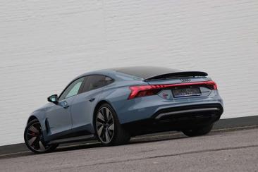 Audi RS E-tron GT — photo 20