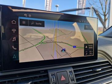 Audi Q5 S Line 40 TDI — photo 24