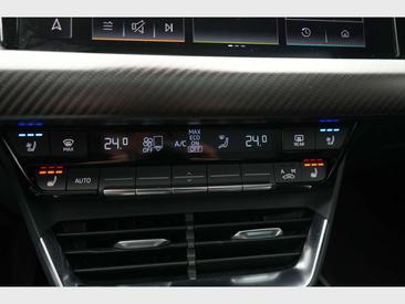 Audi E-tron GT — photo 18
