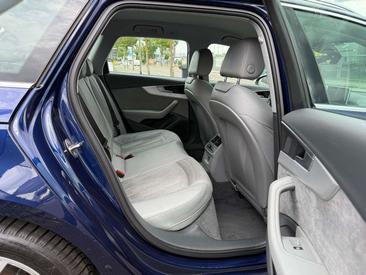 Audi A4 Design 40 TDI — photo 14