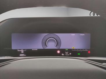 Audi Q3 30 TDI — photo 11