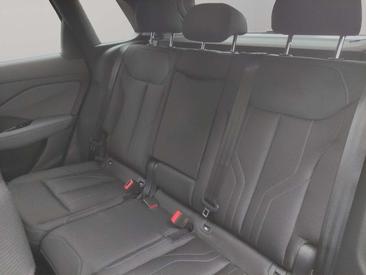 Audi Q3 30 TDI — photo 13