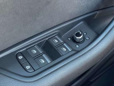 Audi A4 S Line 40 TDI — photo 17