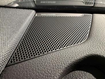 Audi SQ8 E-tron — photo 4