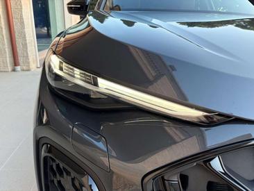 Audi Q5 S Line Edition 30 TDI — photo 21