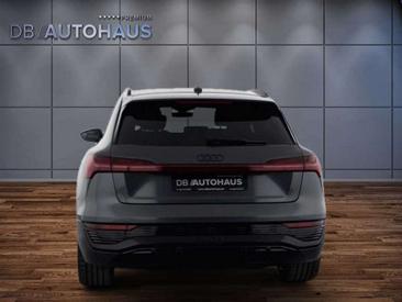 Audi Q8 E-tron S Line 50 — photo 5