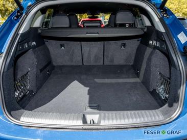Audi Q6 E-tron S-LINE — photo 8