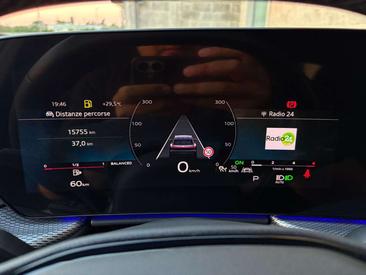 Audi Q5 S Line Edition 30 TDI — photo 38