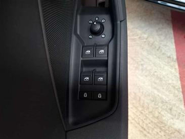 Audi A3 Advanced 40 TFSI — photo 17
