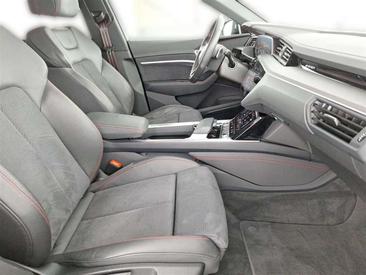 Audi Q8 E-tron S Line 50 — photo 19