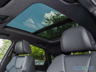 Audi Q5 S Line 40 TDI — photo 11