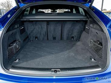 Audi Q5 S Line 55 TFSI E — photo 9