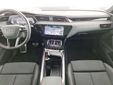 Audi Q8 E-tron S Line 50 — photo 21