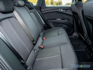 Audi Q4 E-tron 35 — photo 7