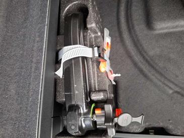 Audi Q8 E-tron S Line 50 — photo 29