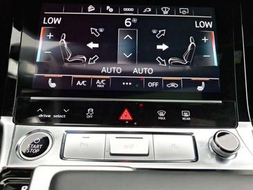 Audi Q8 E-tron S Line 50 — photo 30