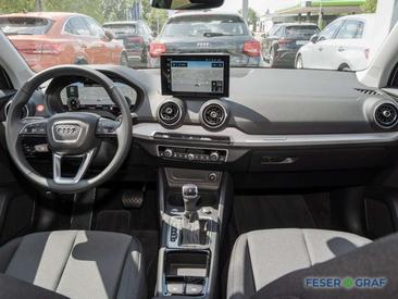 Audi Q2 Advanced 35 TFSI — photo 8