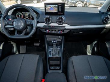 Audi Q2 35 TFSI — photo 8