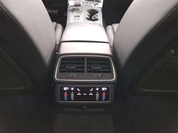 Audi A7 Sportback 45 TFSI — photo 37