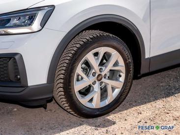 Audi Q2 35 TFSI — photo 10