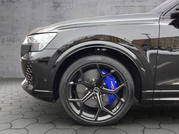 Audi RSQ8 Performance 4.0 TFSI — photo 12