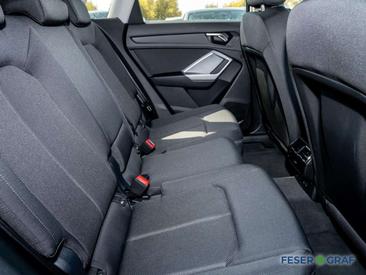 Audi Q3 Advanced 35 TFSI — photo 7