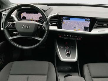 Audi Q4 E-tron Advanced 35 E-tron — photo 10