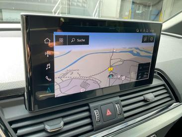 Audi Q5 S Line Business 50 TFSI E — photo 21