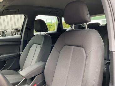 Audi Q4 E-tron Advanced 35 E-tron — photo 26