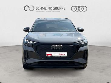 Audi Q4 E-tron S Line Edition 45 — photo 10