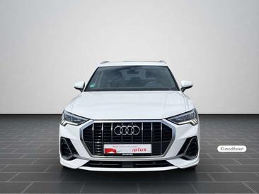 Audi Q3 S Line TFSI E — photo 5