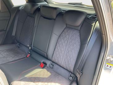 Audi Q4 E-tron S Line Edition 45 — photo 15