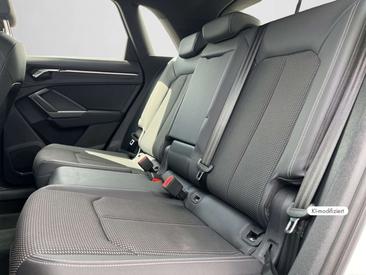 Audi Q3 S Line TFSI E — photo 14