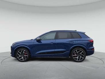 Audi Q6 E-tron S-LINE — photo 16