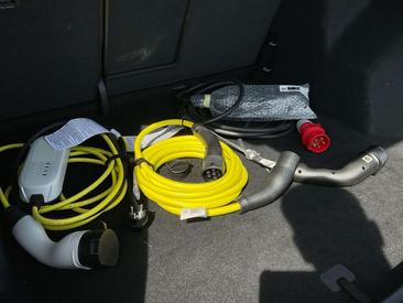 Audi Q4 E-tron S Line Edition 45 — photo 22