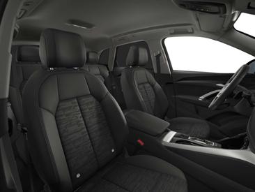 Audi Q5 TFSI — photo 10