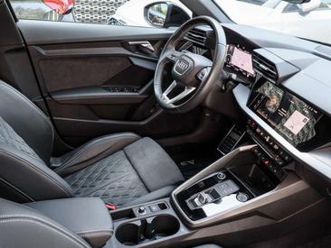 Audi A3 S Line 45 TFSI E — photo 2