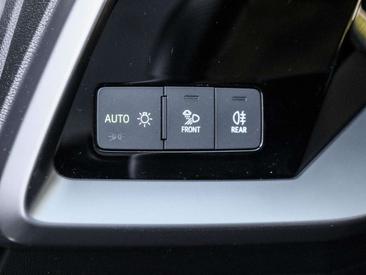 Audi A3 S Line 45 TFSI E — photo 11