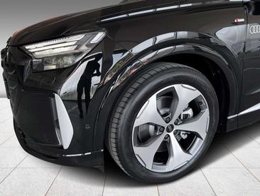 Audi Q4 E-tron S Line Performance — photo 6