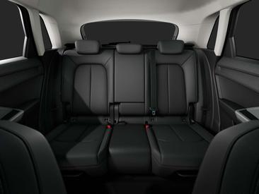 Audi Q3 Advanced 35 TFSI — photo 9