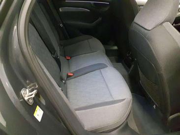 Audi A6 S Line 30 TDI — photo 12
