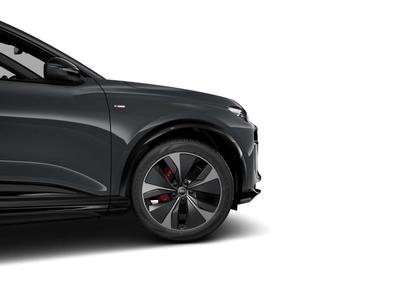 Audi Q6 E-tron S-LINE
