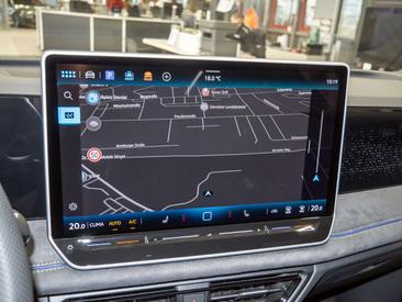 Volkswagen TIGUAN TSI 4Motion R-Line — photo 10