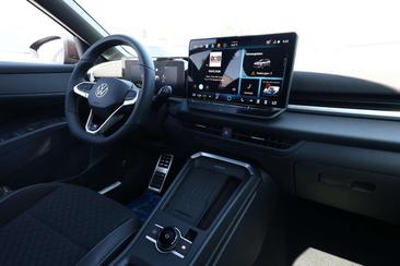 Volkswagen T-Roc R-Line — photo 9