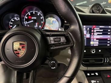 Porsche Macan GTS — photo 17