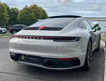 Porsche 992 I Carrera 4S — photo 6
