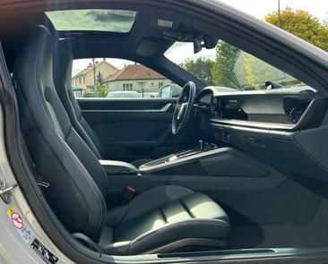 Porsche 992 I Carrera 4S — photo 11