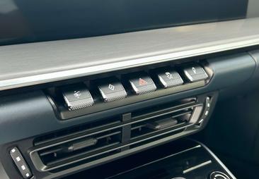 Porsche 992 I Carrera 4S — photo 12