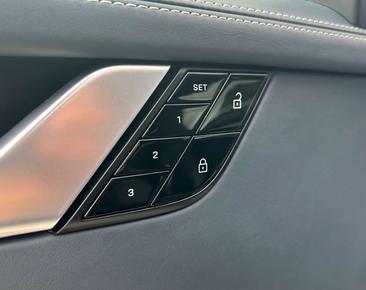 Porsche 992 I Carrera 4S — photo 15