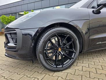 Porsche Macan GTS — photo 12
